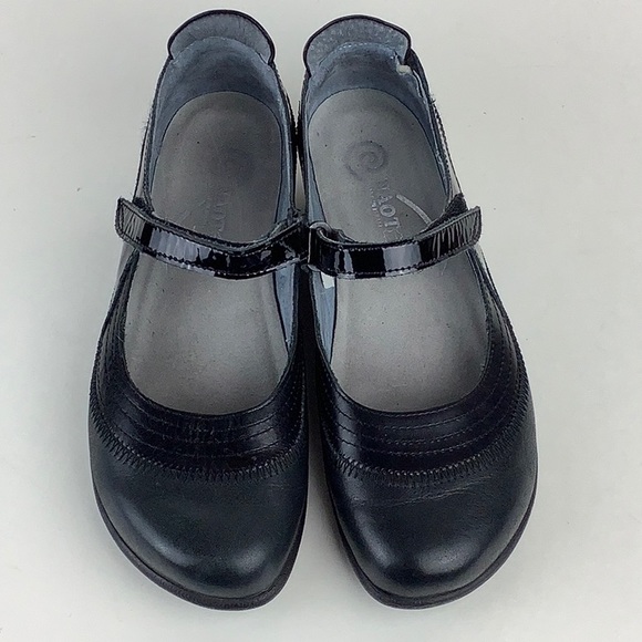 SOLD - Picture 2 of 10